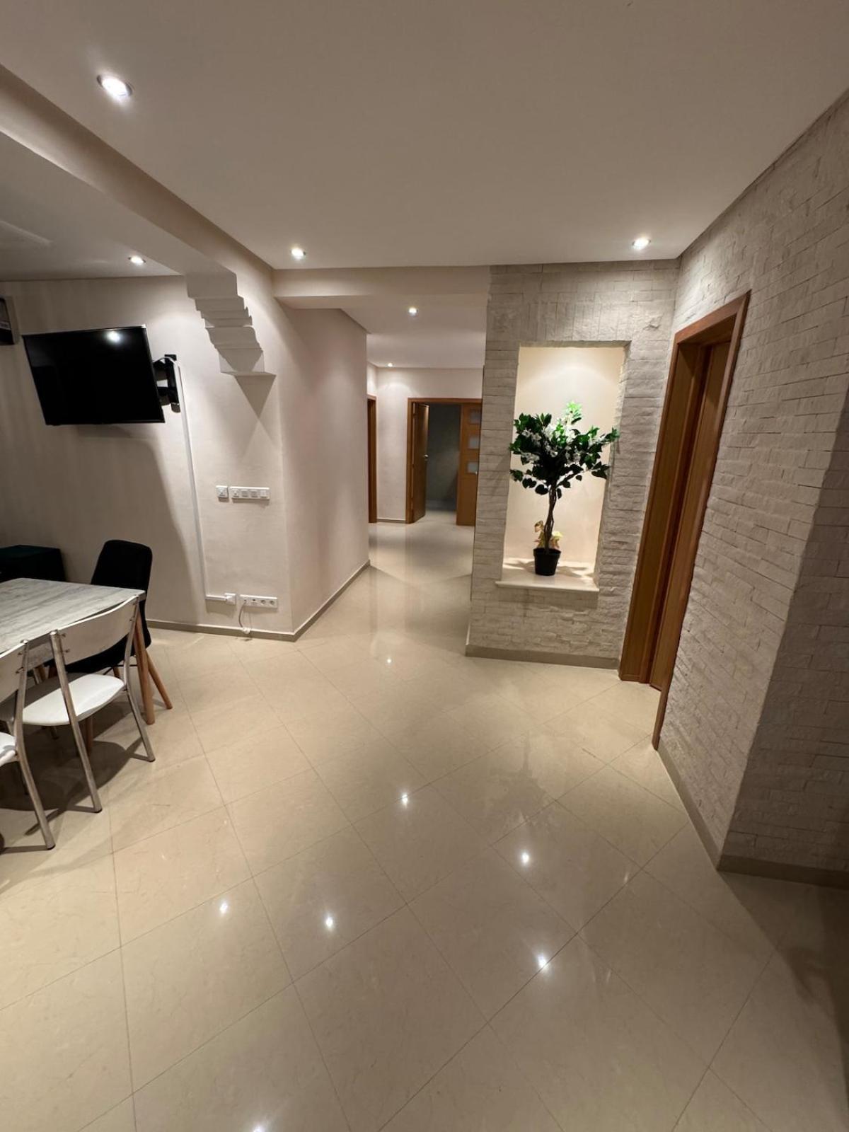 Apparemment De Luxe Decore Avec Gout
